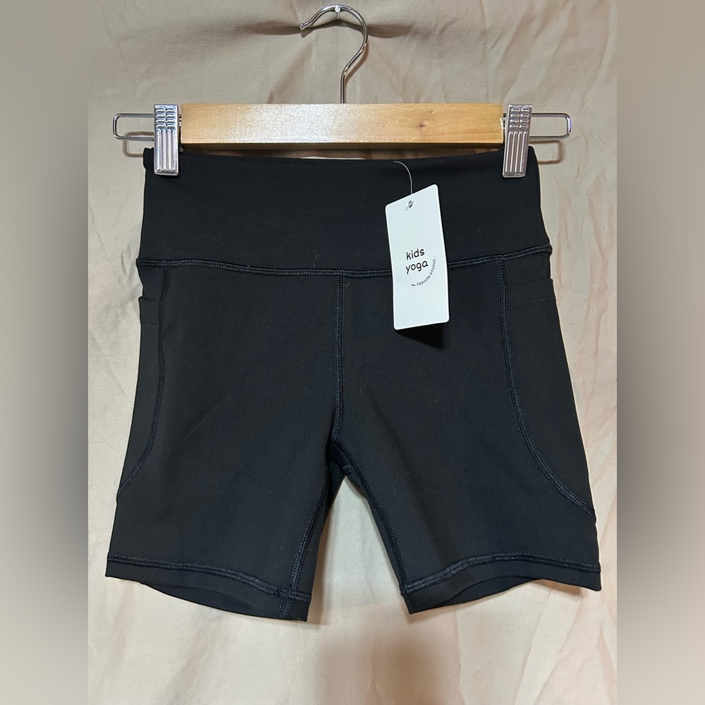 Kids yoga biker shorts